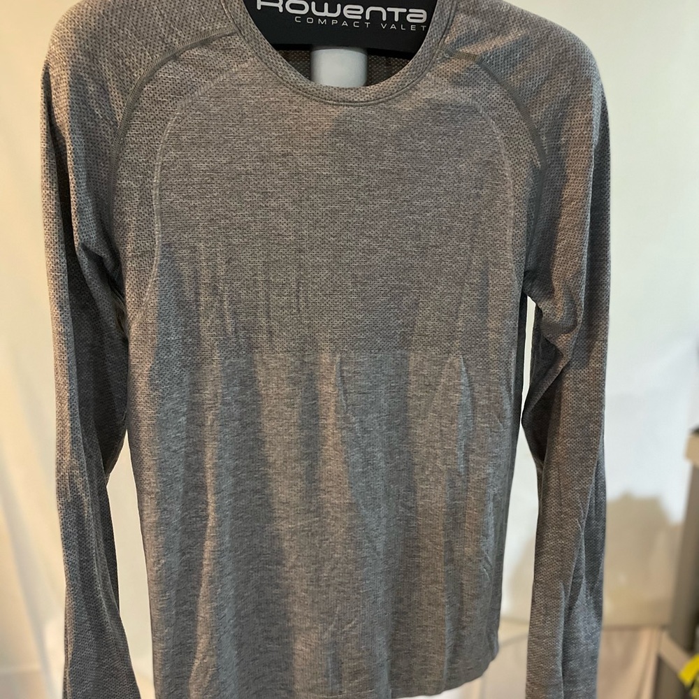 Lulu lemon Mens long sleeve shirt size small grey